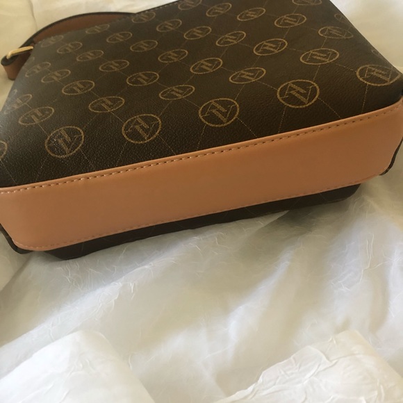 ❌SOLD❌ 🎉5xHP!♥️Adrienne Vittadini♥️ - Picture 7 of 16